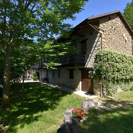 Picturesque Mansion Near Mombarcaro With Pool 度假居